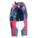 APANTALON ASW PODIUM CAMO NEGRO ROJO (1).webp