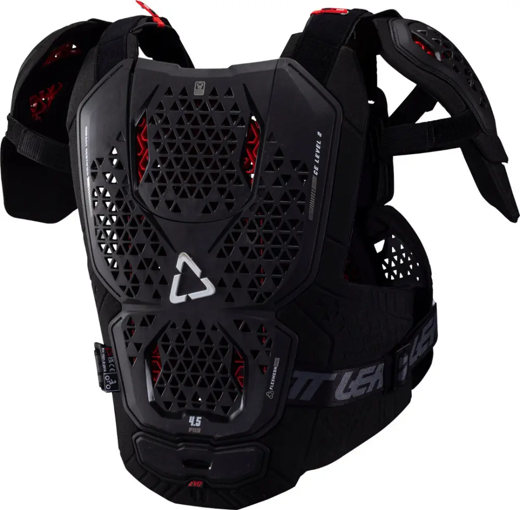 Leatt_CP_4.5_Pro_Evo_Black_Rear_Left_2025202360.webp