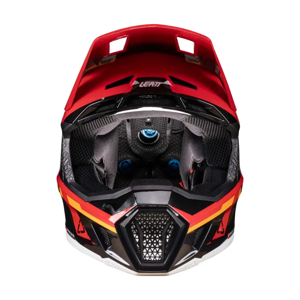Leatt_HelmetKitMoto_7.5_Red_Front_1026000450.webp