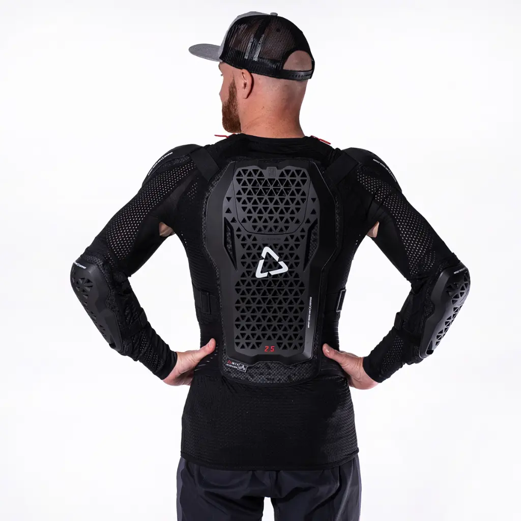 5025202320 - BP 2.5 Black_0005_5025202320 - BP 2.5 Black (159).jpg.webp