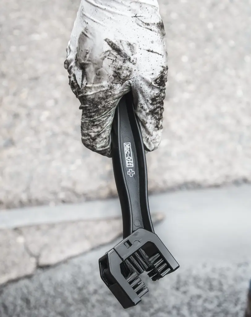 350 - Motorcycle Chain Brush 3.webp