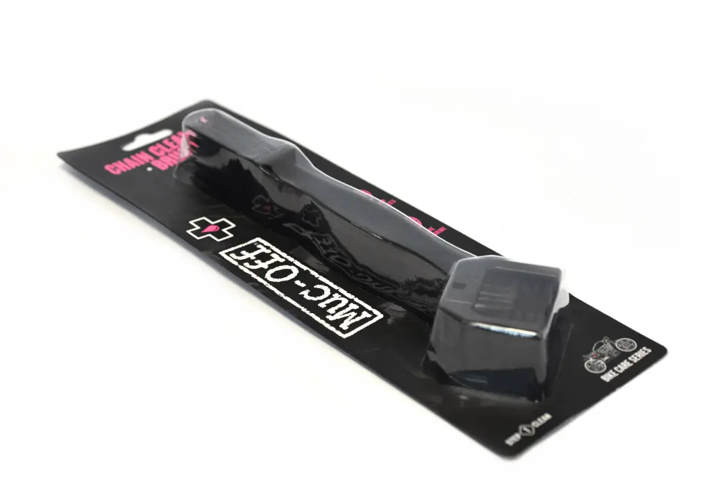 350 - Motorcycle Chain Brush - Product - 2.webp