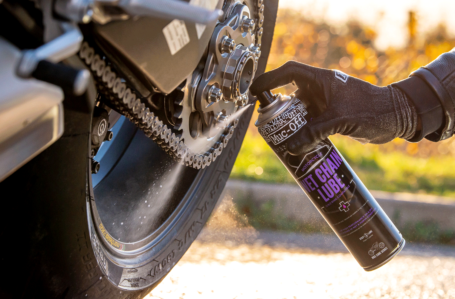 Motorcycle Wet Chain Lube (Boomerang).gif