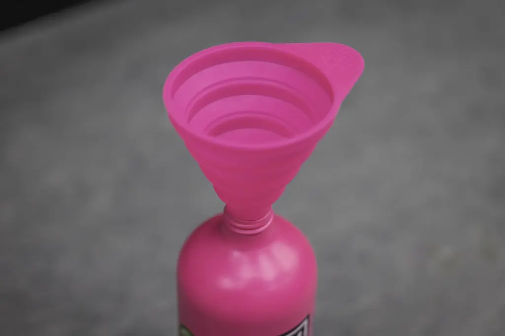 Collapsible Silicone Funnel - MR5_1964.webp