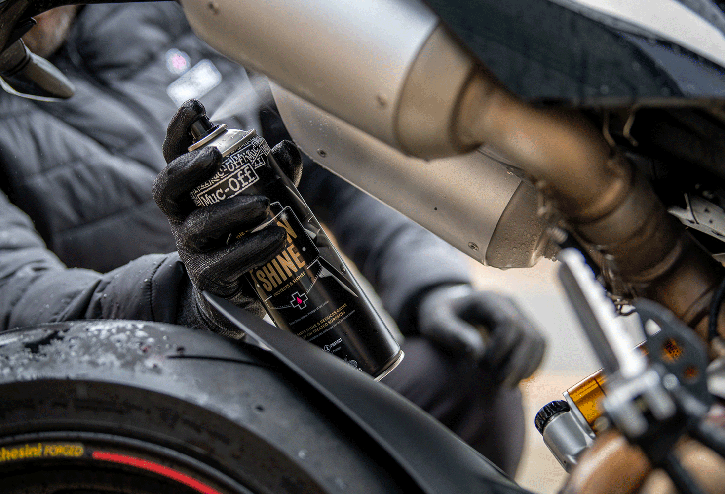 Silcon Shine on Exhaust.gif