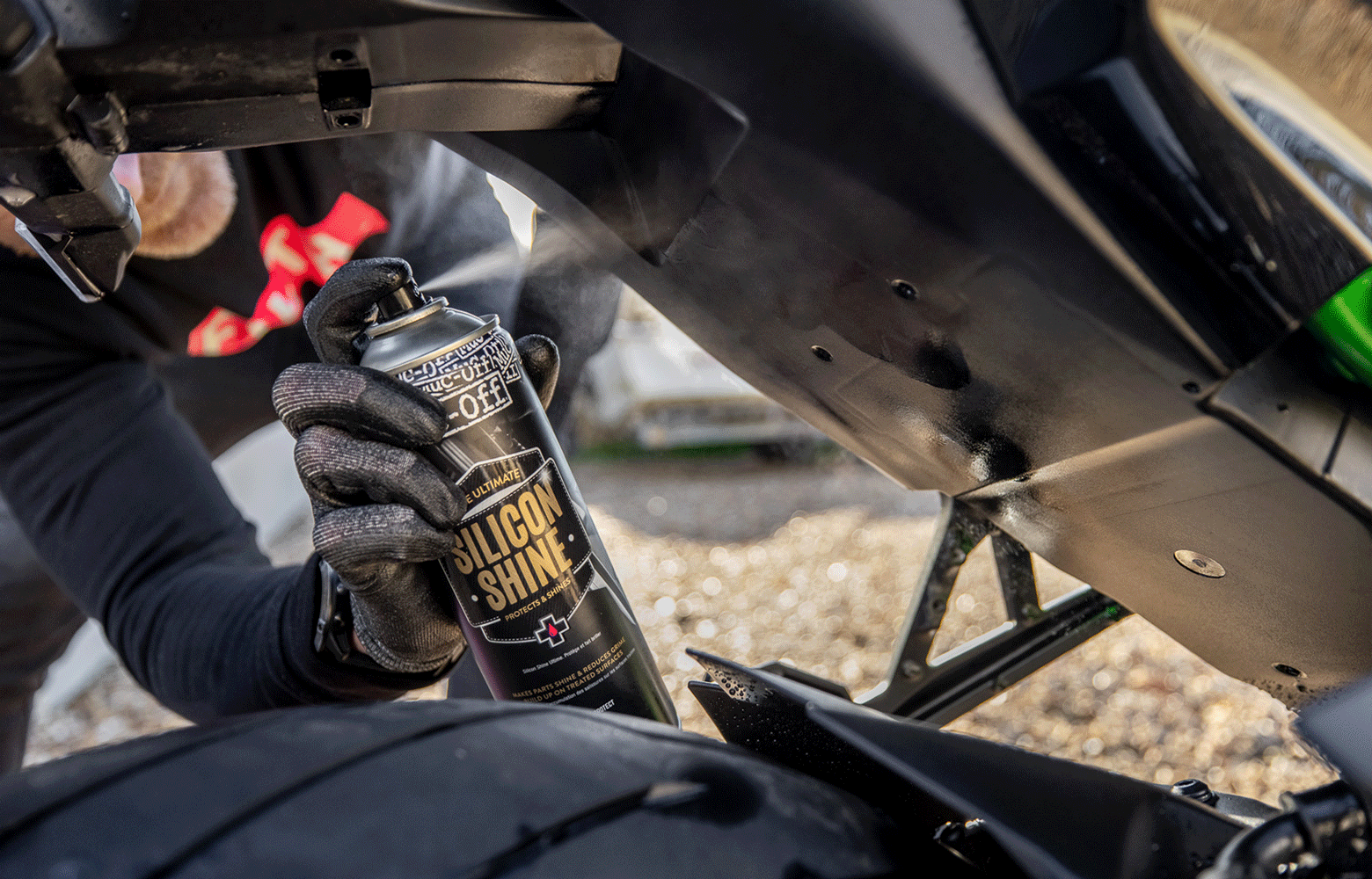 Silicon Shine under Cowl.gif