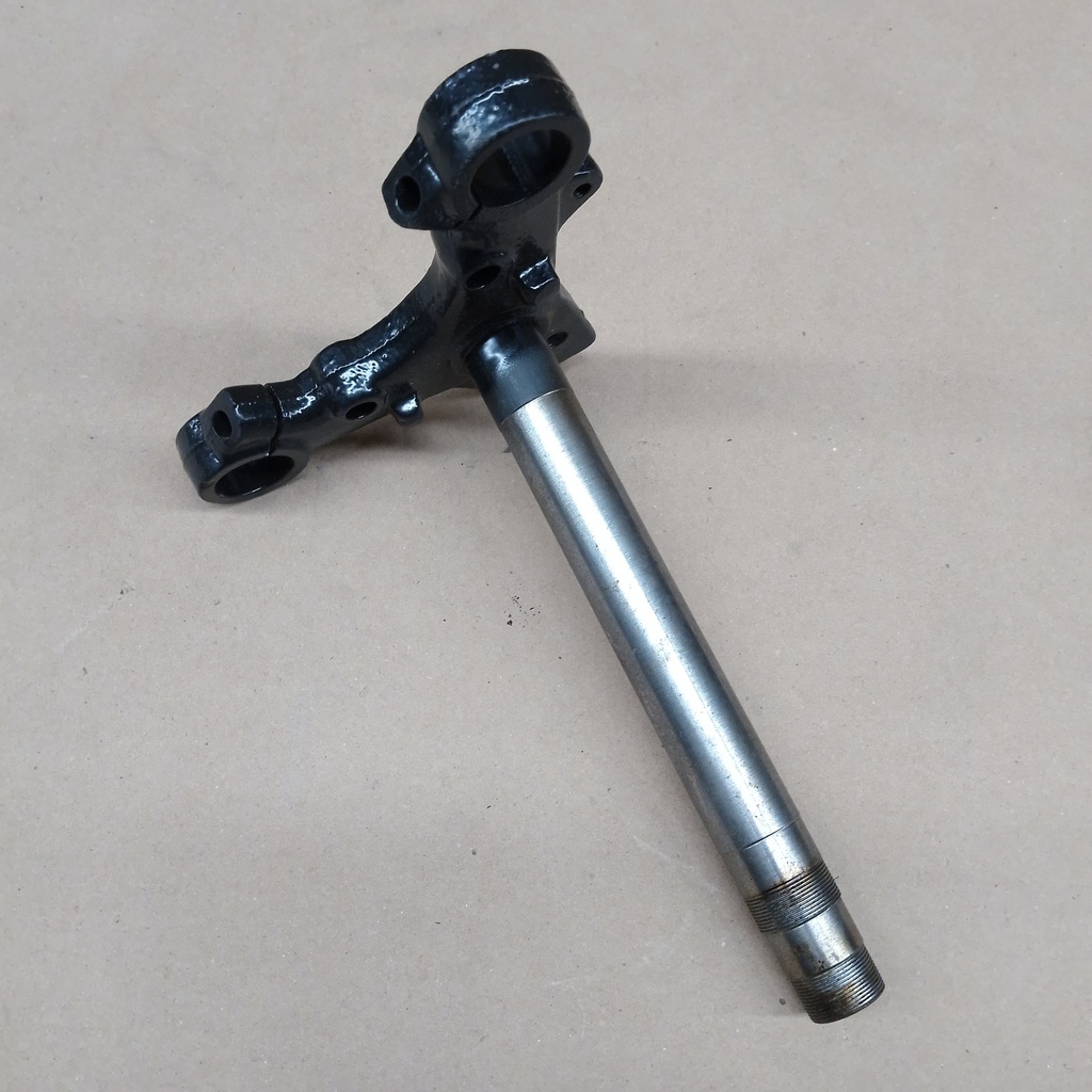 BASE/YUGO MANUBRIO INFERIOR TITAN 2000