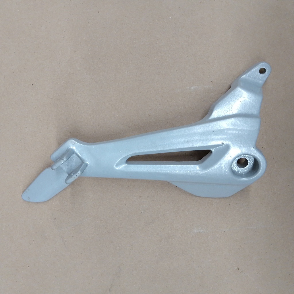 SOPORTE DE PEDAL GL253 TITAN 150 L/D