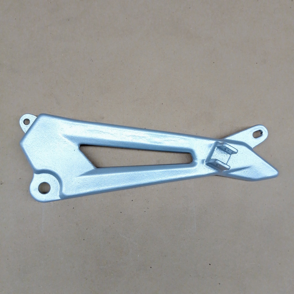 SOPORTE PEDAL TRASERO YBR125 L/D