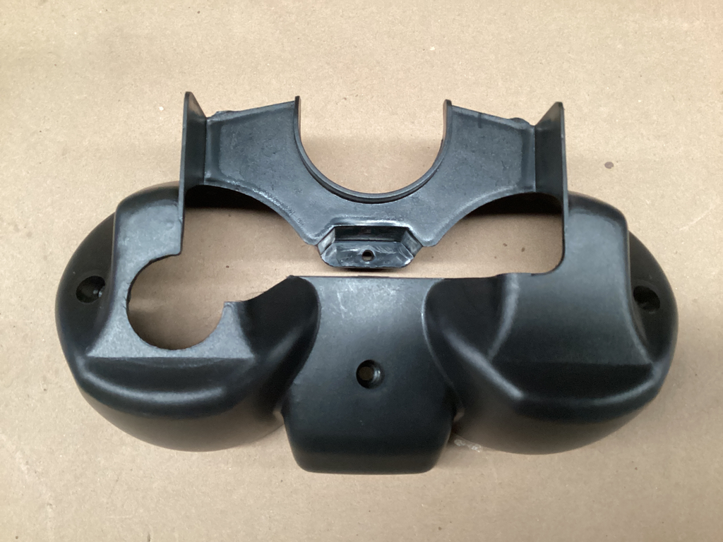 CARCASA INFERIOR DE PANEL - YBR 00-05