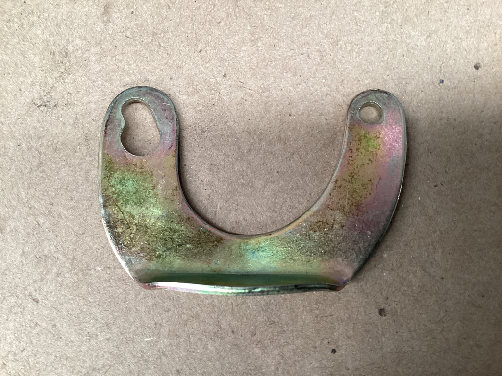 MEDIA LUNA PARADOR CENTRAL CARGO/TITAN M.A.