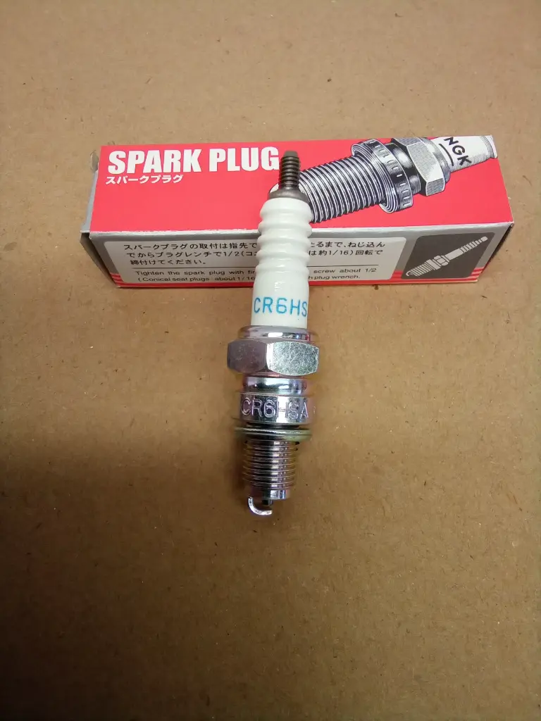 BUJIA NGK Mod. CR6HS-A YB125 YBR125