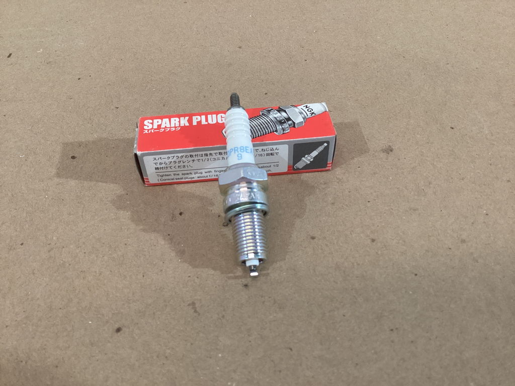 BUJIA NGK Mod. DPR8E-A9 XJR1200 (95)