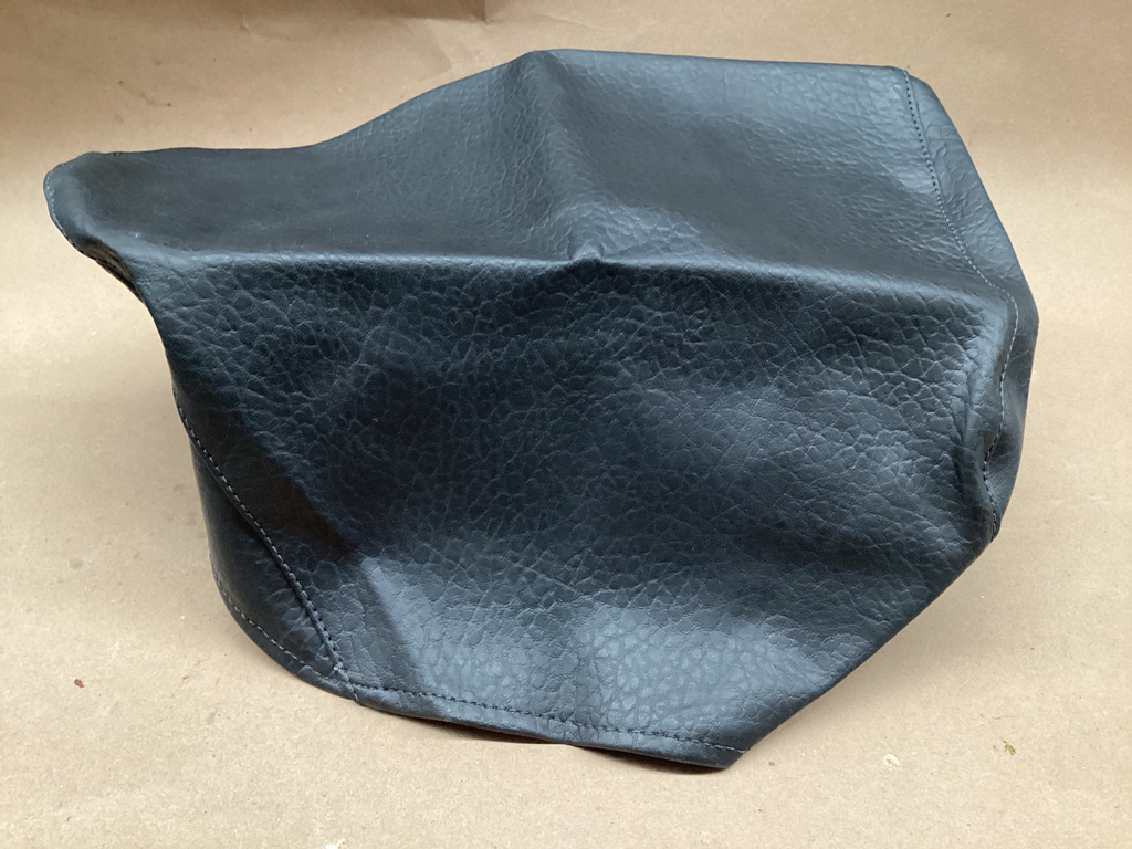 FUNDA P ASIENTO CARGO TITAN 97 02