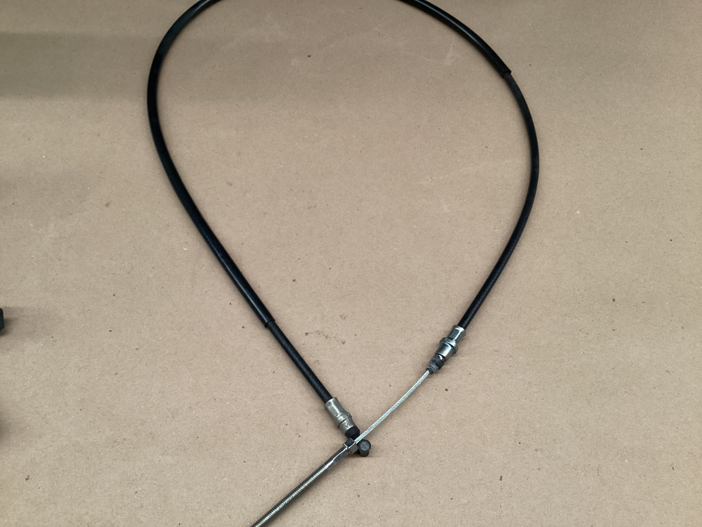 CHICOTE FRENO CARGO/TITAN 98 - IZQ/DER