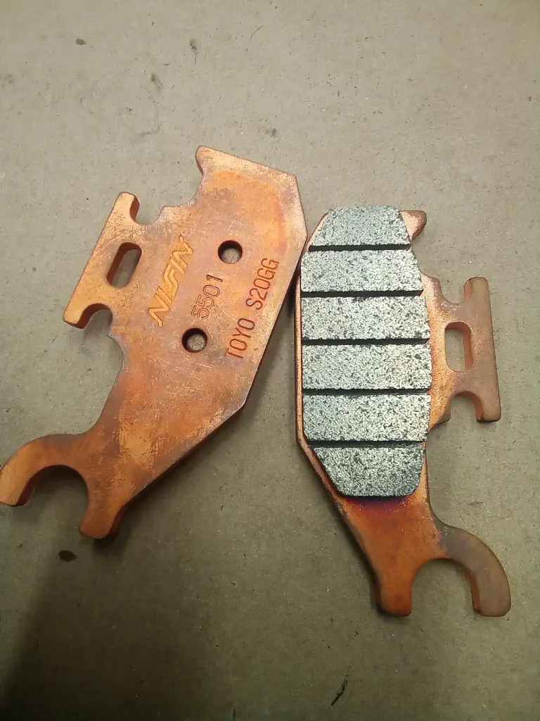 BALATA ORIGINAL YAMAHA YFM 400 KODIAK 4WD 2005-2006