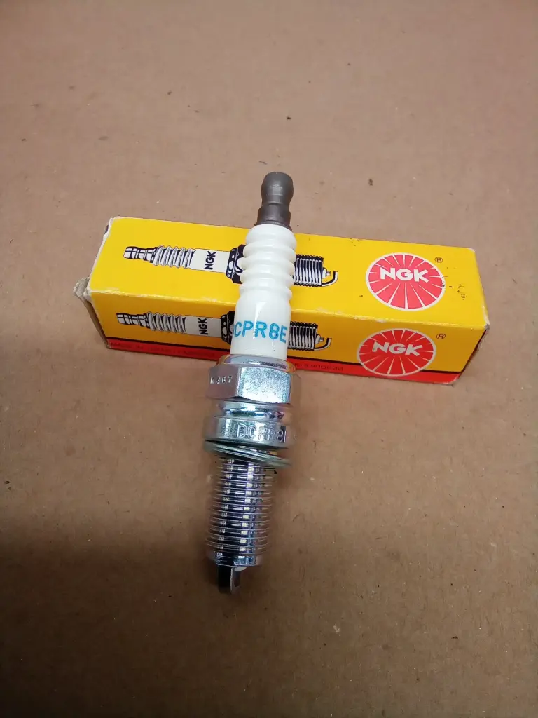 BUJIA NGK Mod. DCPR8-E