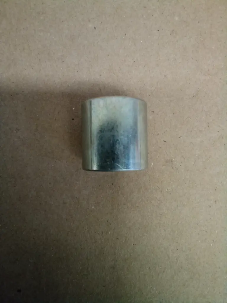 CASQUILLO CON VALONA