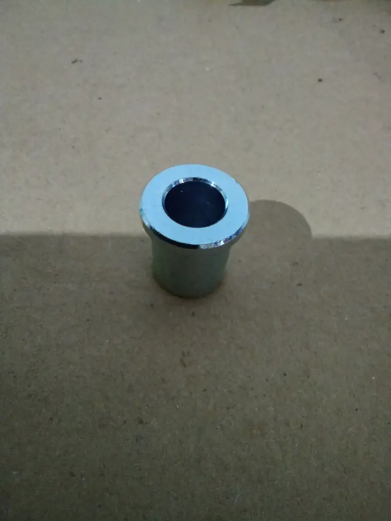 CASQUILLO CON VALONA