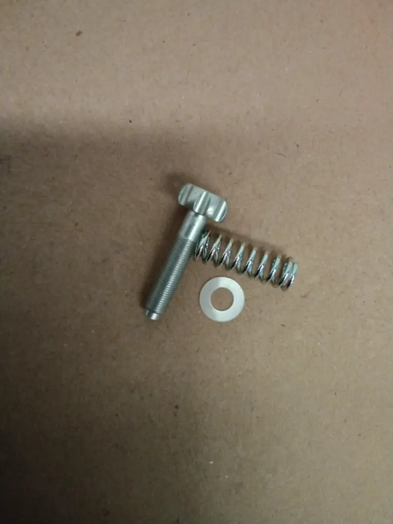 CJTO. TORNILLO DEL RALENTI