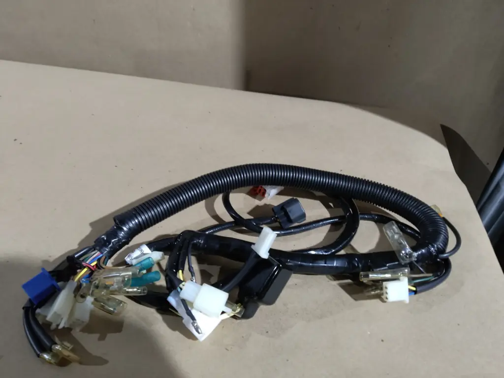 CONJUNTO DE CABLES YBR 125 14-21