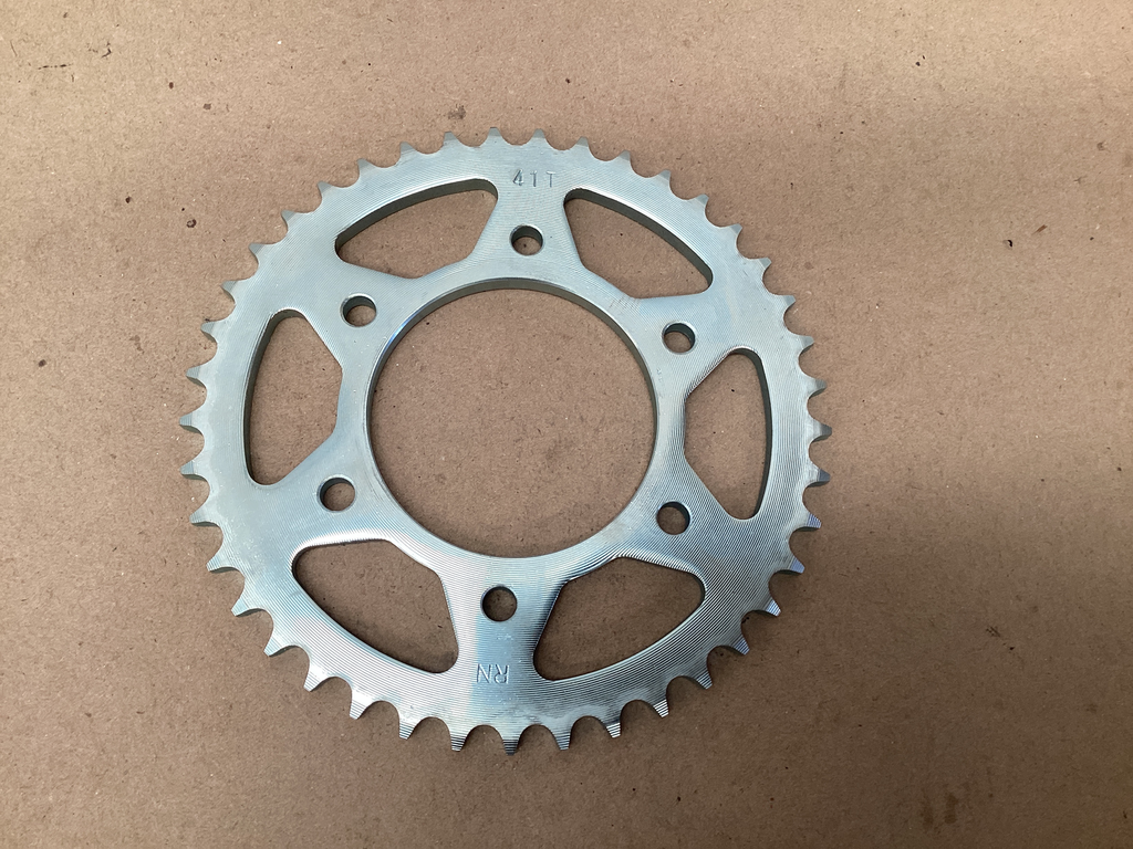 CORONA ORIGINAL YAMAHA PARA FZ, FAZER 2.0 DE 41 DIENTES