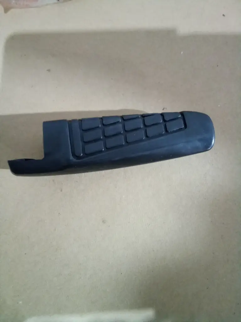 CUBIERTA APOYAPIE TRASERO