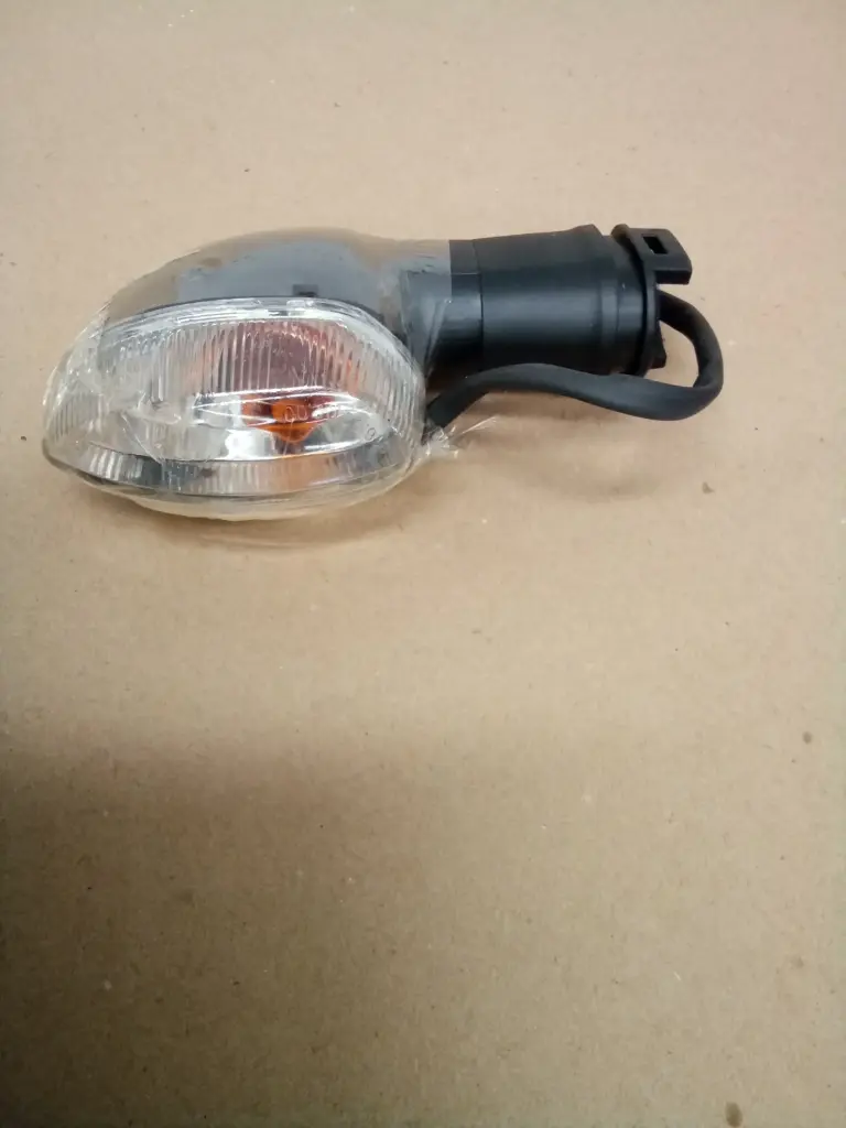 DESTELLADOR DE LUZ DELANT.