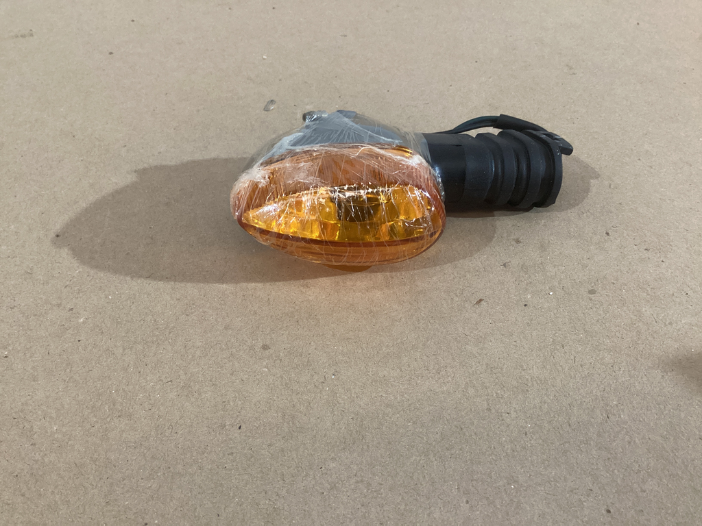 DESTELLADOR DE LUZ DELANT.