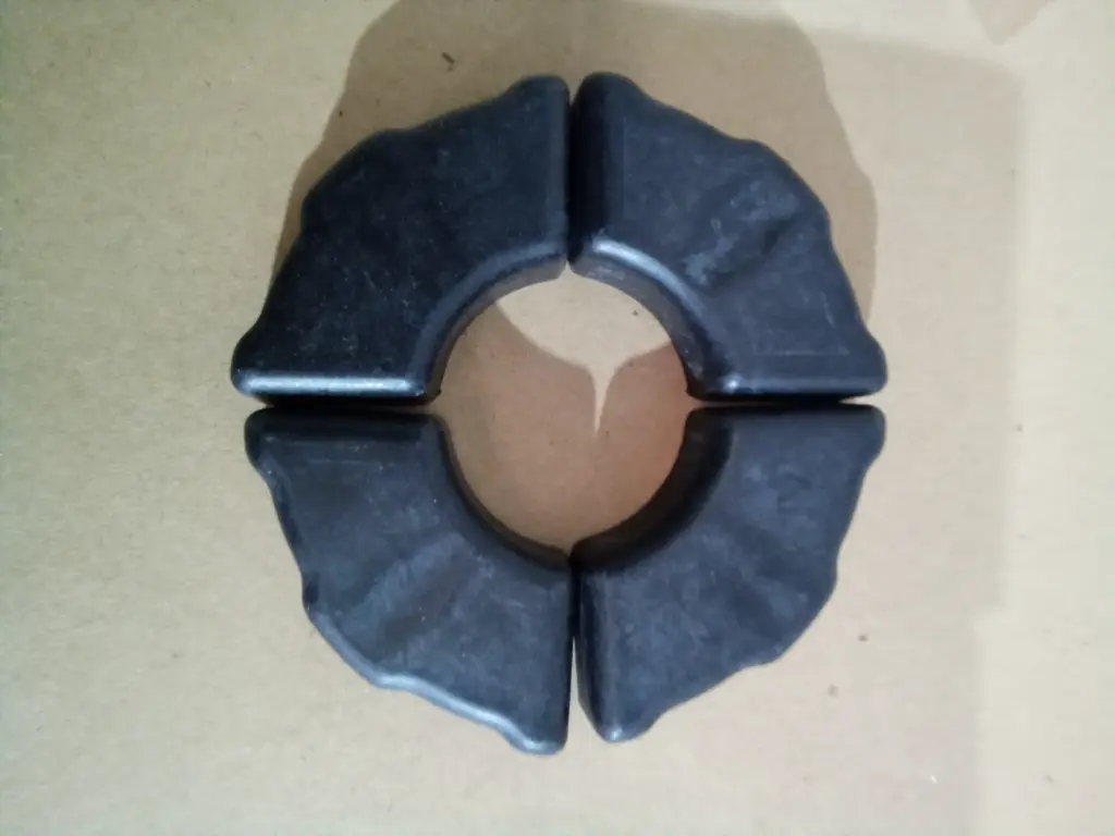 GOMAS DE SPROCK YAMAHA FZ 16 4 PIEZAS