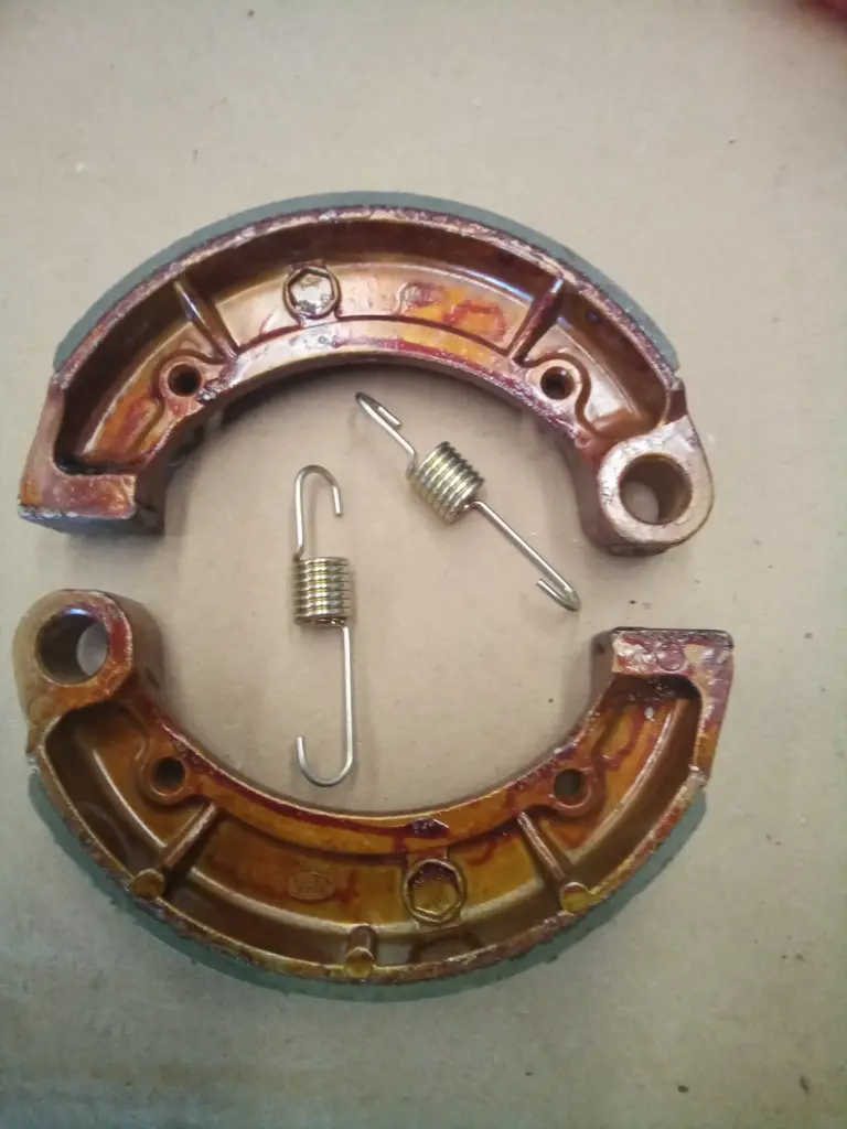 JUEGO DE ZAPATA DE FRENO