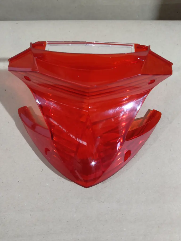 LENTE DE FARO TRASERO