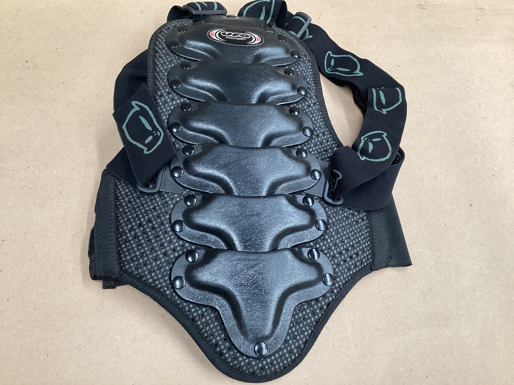 PROTECTOR DE ESPALDA INFANTIL DE 7 A 9 AÑOS