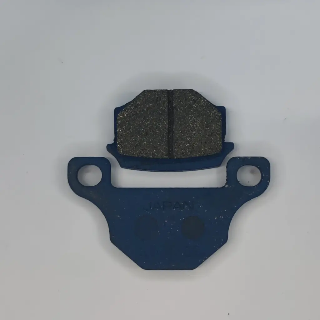 SET DE BALATAS DELANTERAS SU GN125H GS125 JAPAN