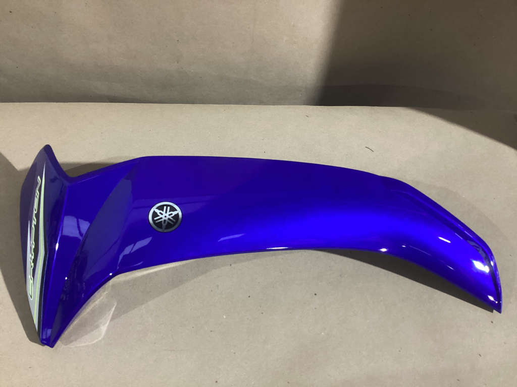 TAPA LATERAL IZQUIERDA YAMAHA CRYPTON ORIGINAL