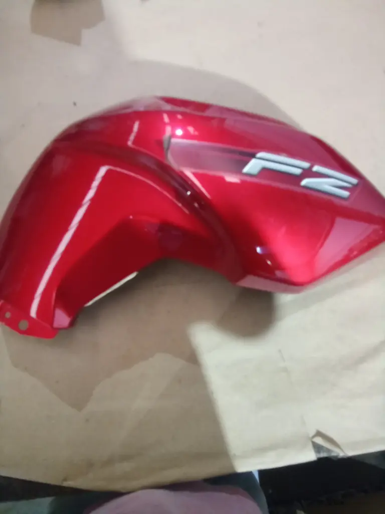 TAPA LATERAL ROJA