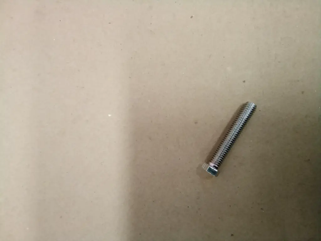 TORNILLO HEXAGONAL