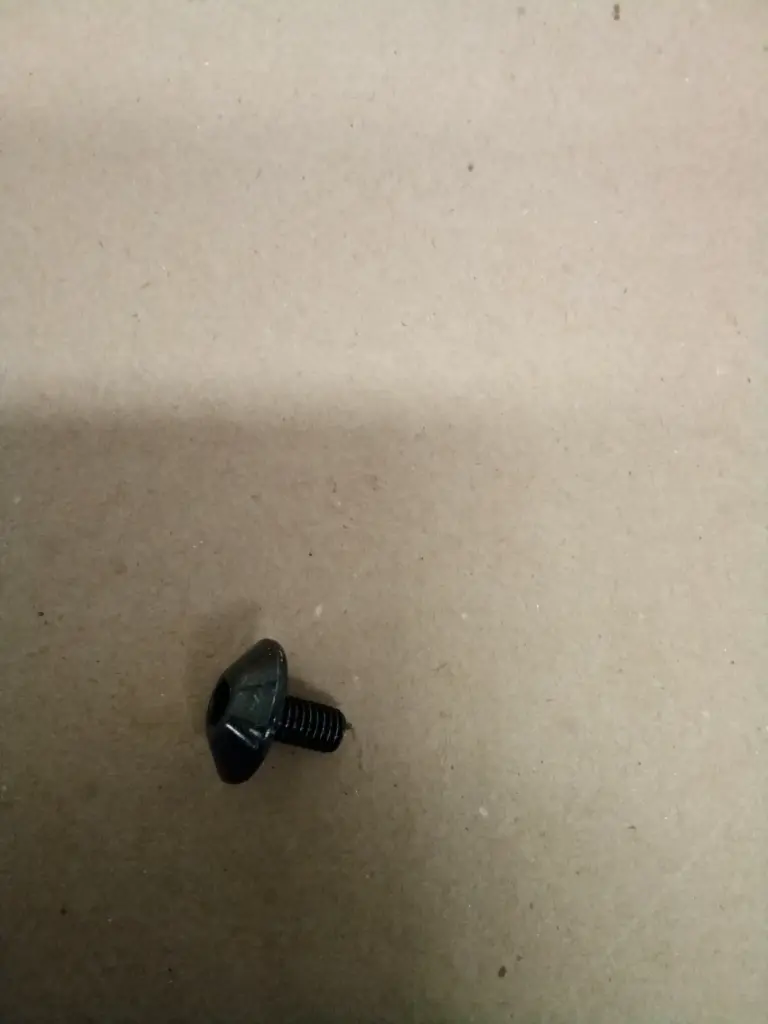 TORNILLO