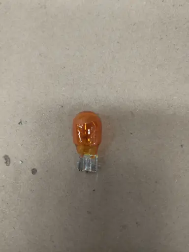 [1YCH331100] BOMBILLA DE DESTELLADOR