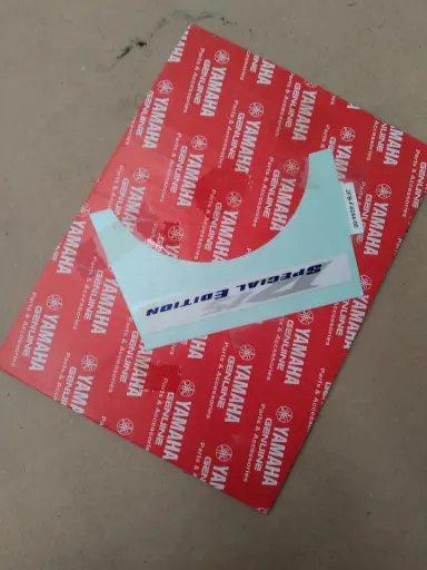 [2FBF424400] CALCOMANIA DEPOSITO COMBUST.1