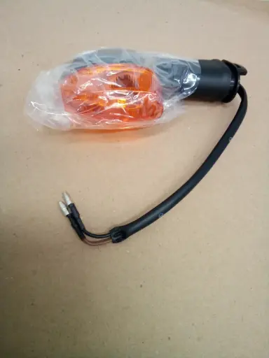 [1SBH333000] DESTELLADOR DE LUZ TRAS.COMPL.