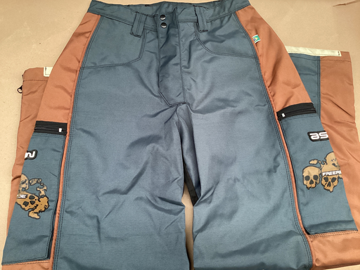 [AS6081101300] PANTALON FREE RIDE 08-PLOMO TALL 42