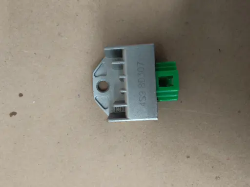 [4S9H196000] RECTIFICADOR Y REGULADOR