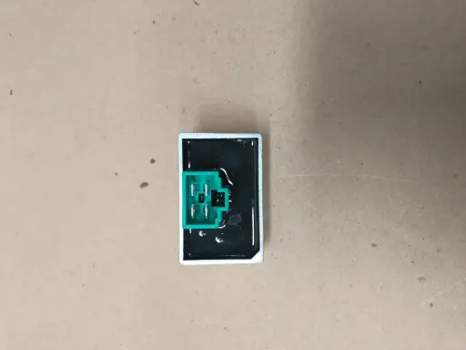 [1GCH196000] RECTIFICADOR Y REGULADOR