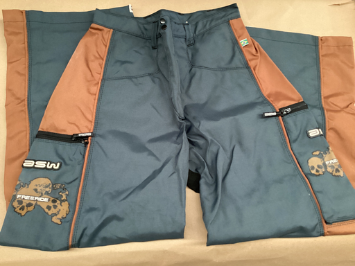 [60811014] PANTALON FREE RIDE 08-PLOMO TALLA 44